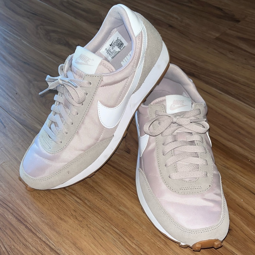 Nike Daybreak